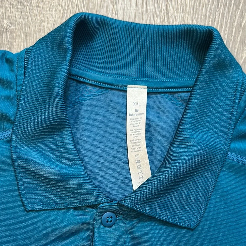 Lululemon Men's XXL Metal Vent Tech Short‎ Sleeve Performance Golf Polo Shirt